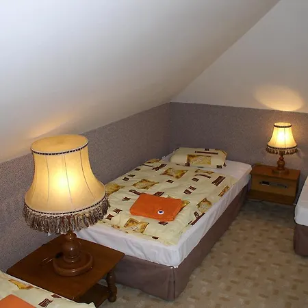 Rozkos 3* Průhonice