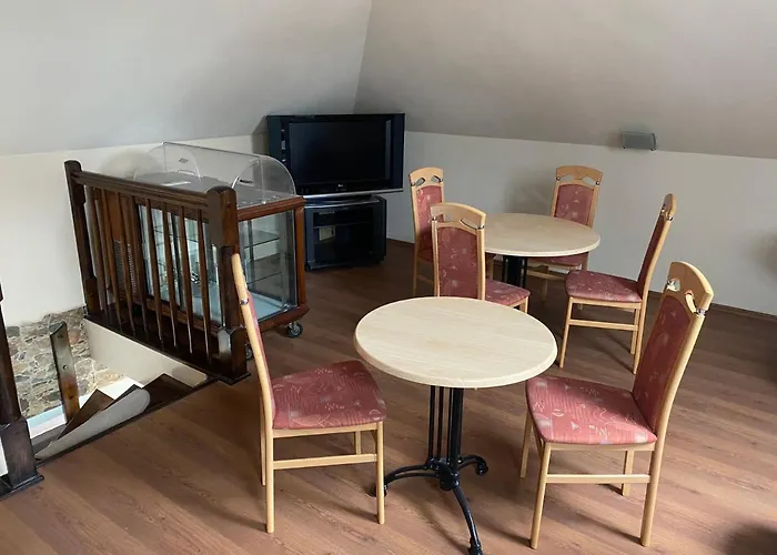 Rozkos Gasthuis Průhonice